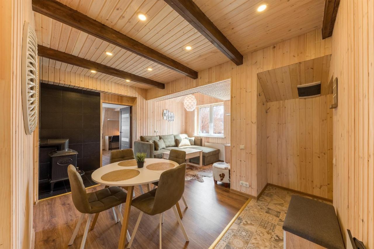 Shanghai Banzai Family Apartment วิลนีอุส ภายนอก รูปภาพ