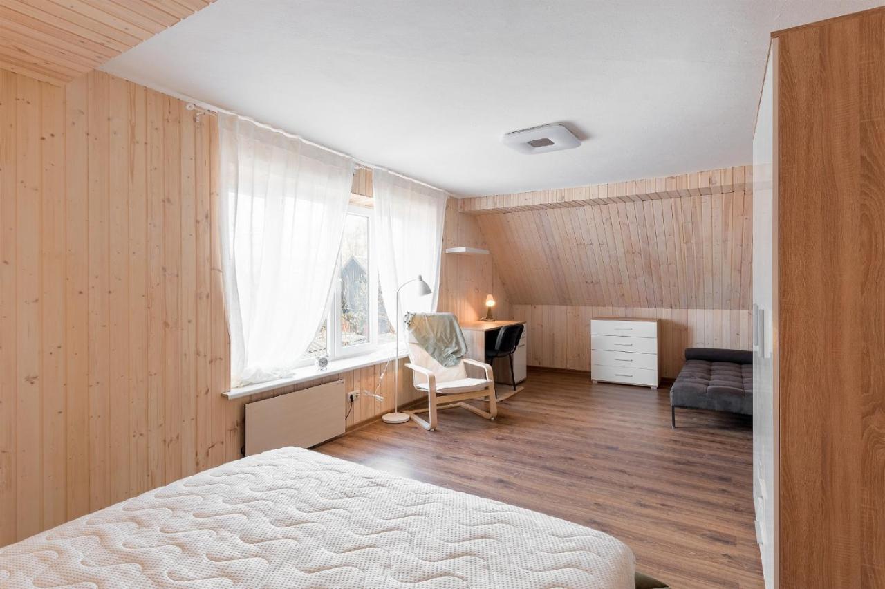 Shanghai Banzai Family Apartment วิลนีอุส ภายนอก รูปภาพ